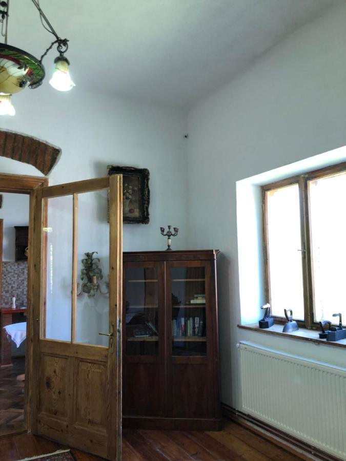 Cezara Leilighet Mediaş Eksteriør bilde
